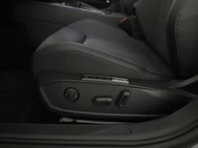 VW Golf Variant Business TSI in Delfingrau Metallic
