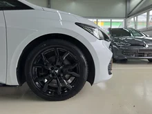 CUPRA Born 58 150kW/204PS in Nevada-Weiß Metallic