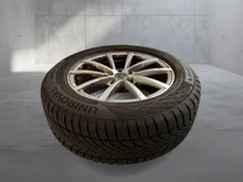 Thumbnail-Foto von Fahrzeug