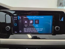 VW Golf Variant Life TDI in Pure White
