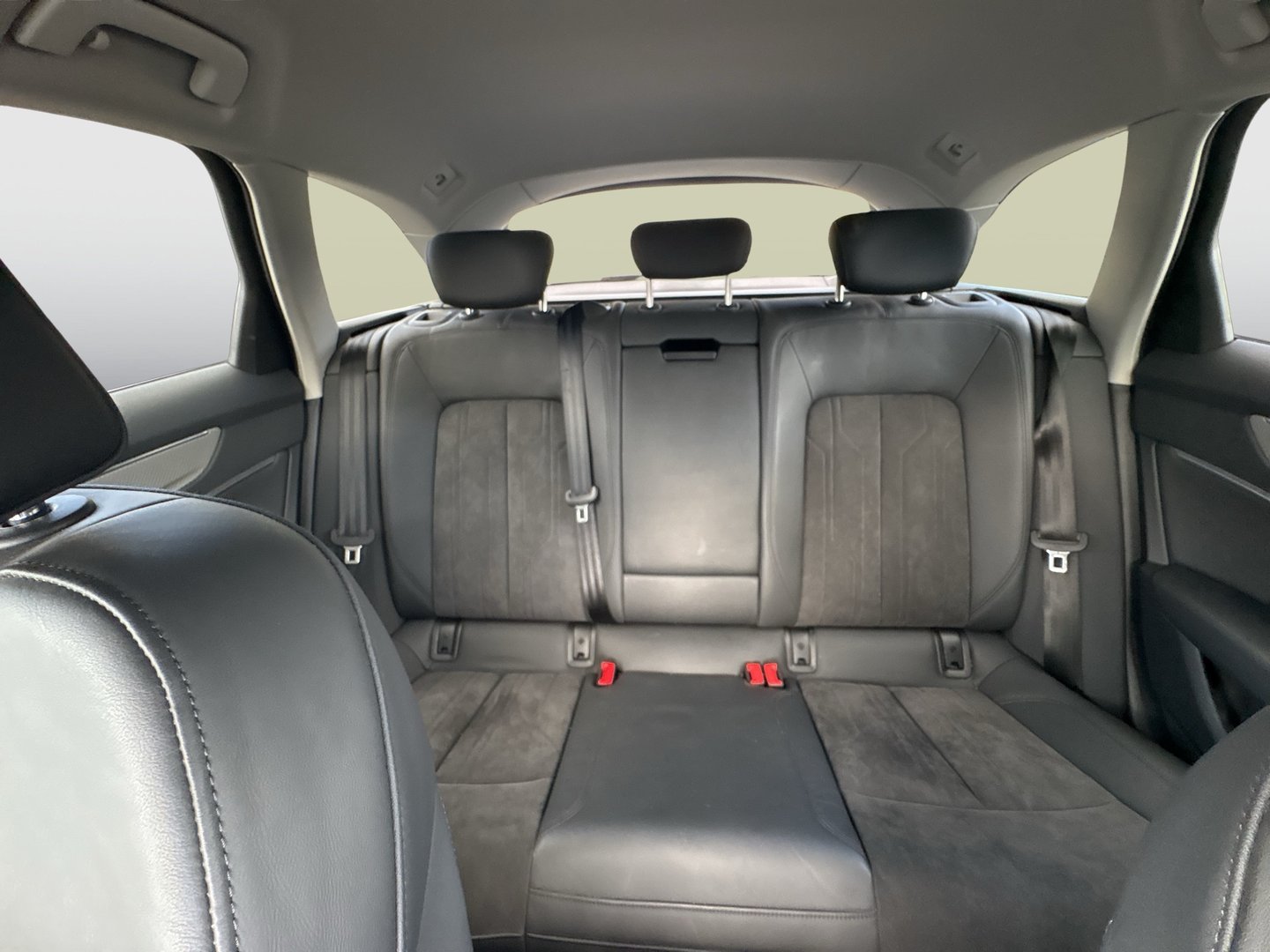 Audi A6 Avant 35 TDI Sport | Bild 19 von 21