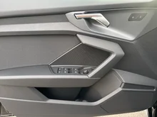 Audi A3 Sportback TFSI 85kW Entry in Brillantschwarz