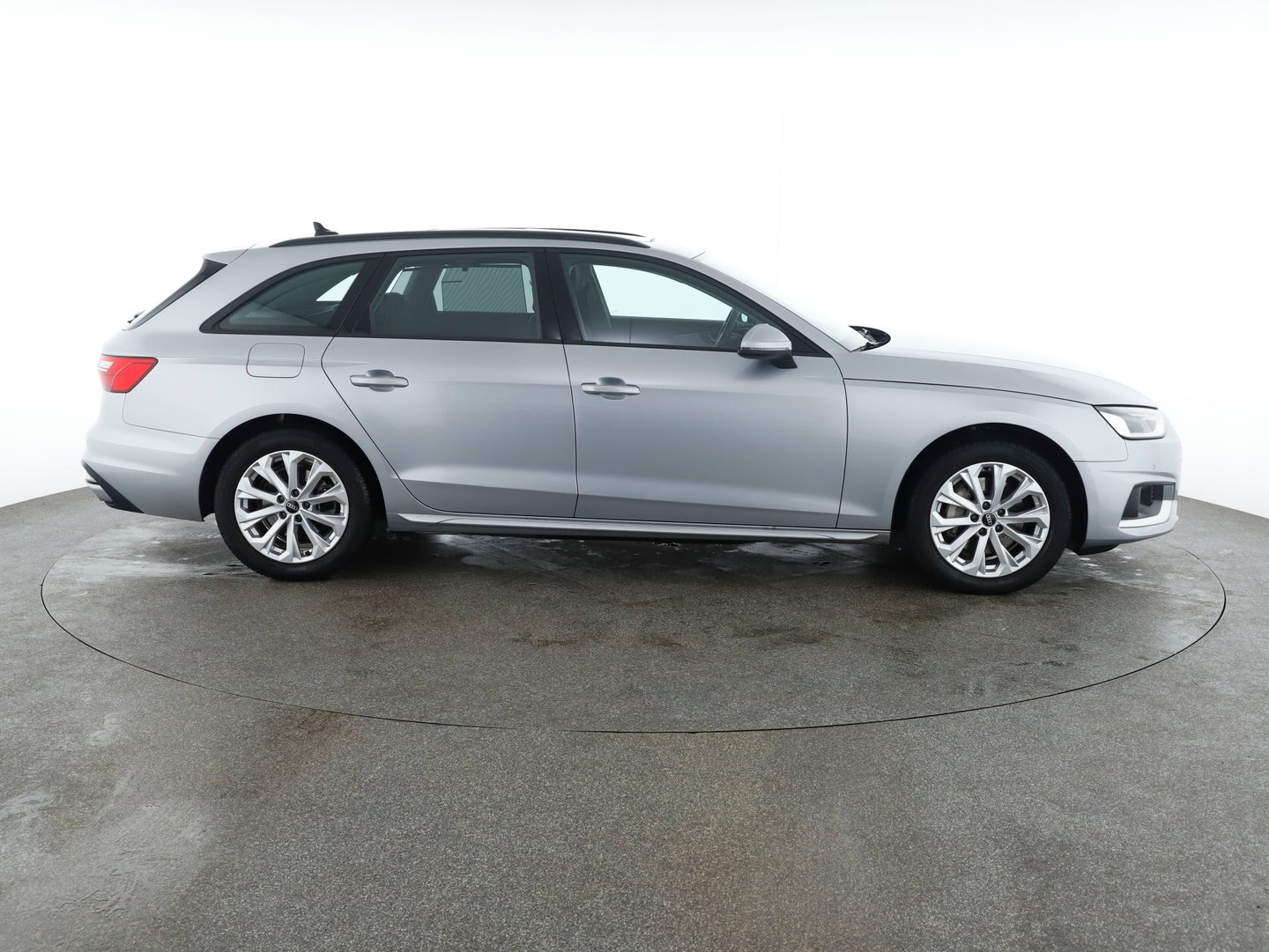 Audi A4 Avant 40 TFSI advanced | Bild 4 von 30