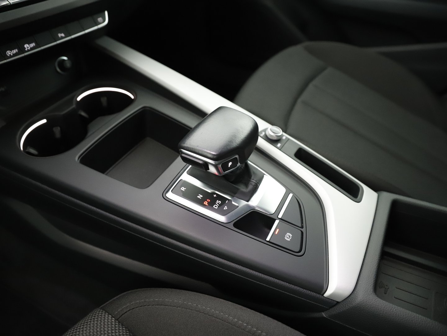Audi A4 Avant 40 TFSI advanced | Bild 24 von 30