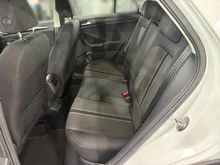 VW T-Roc Design TSI in Pure White Dach Schwarz