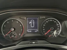 VW T-Roc Design TSI in Pure White Dach Schwarz