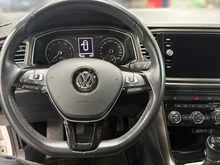 VW T-Roc Design TSI in Pure White Dach Schwarz