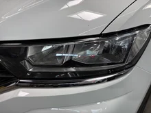 VW T-Roc Design TSI in Pure White Dach Schwarz