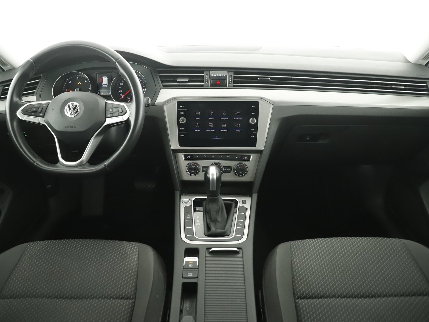 VW Passat Variant Business TDI DSG | Bild 14 von 29
