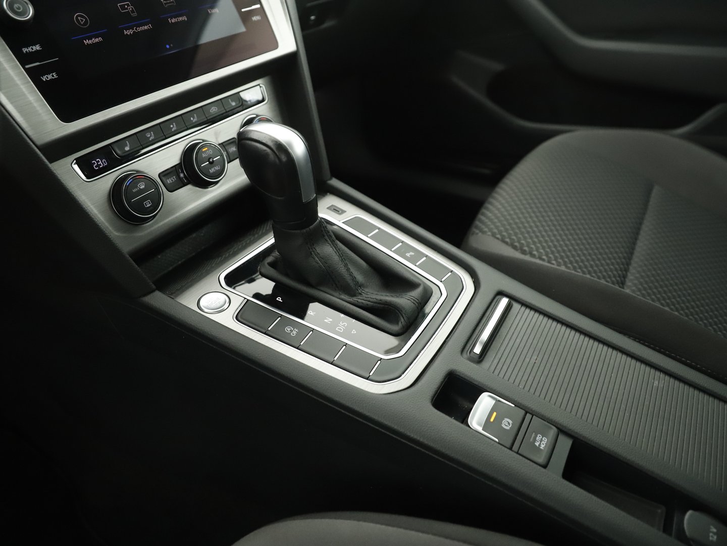 VW Passat Variant Business TDI DSG | Bild 23 von 29