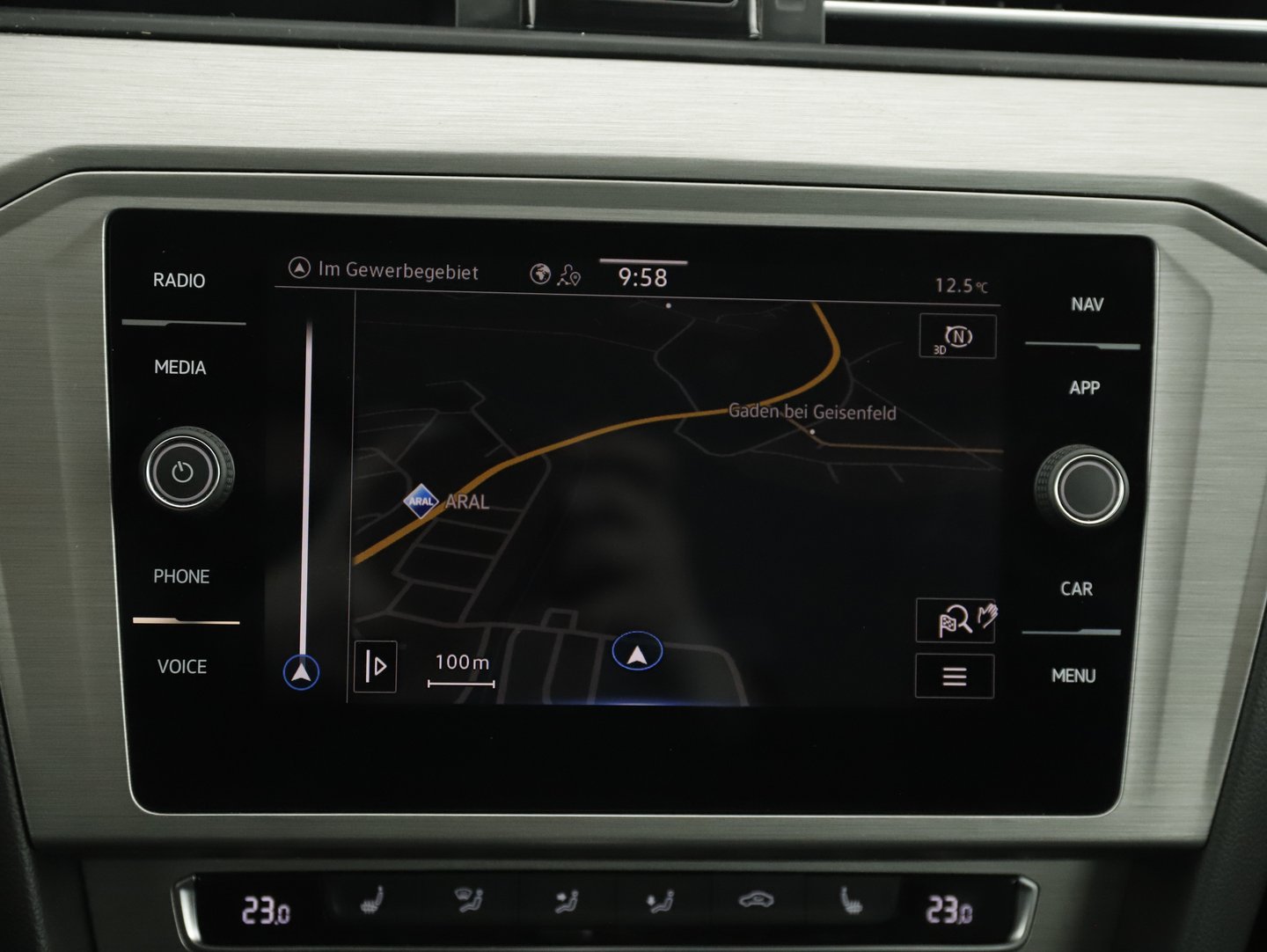 VW Passat Variant Business TDI DSG | Bild 20 von 29