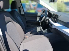SEAT Arona Reference Edition 1.0 TSI in Nacht-Schwarz Metallic