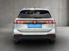 VW Tiguan Friends TDI DSG in Oyster Silver Metallic
