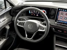 VW Tiguan Friends TDI DSG in Oyster Silver Metallic