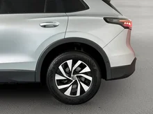 VW Tiguan Friends TDI DSG in Oyster Silver Metallic
