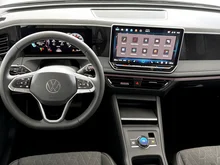 VW Tiguan Friends TDI DSG in Oyster Silver Metallic