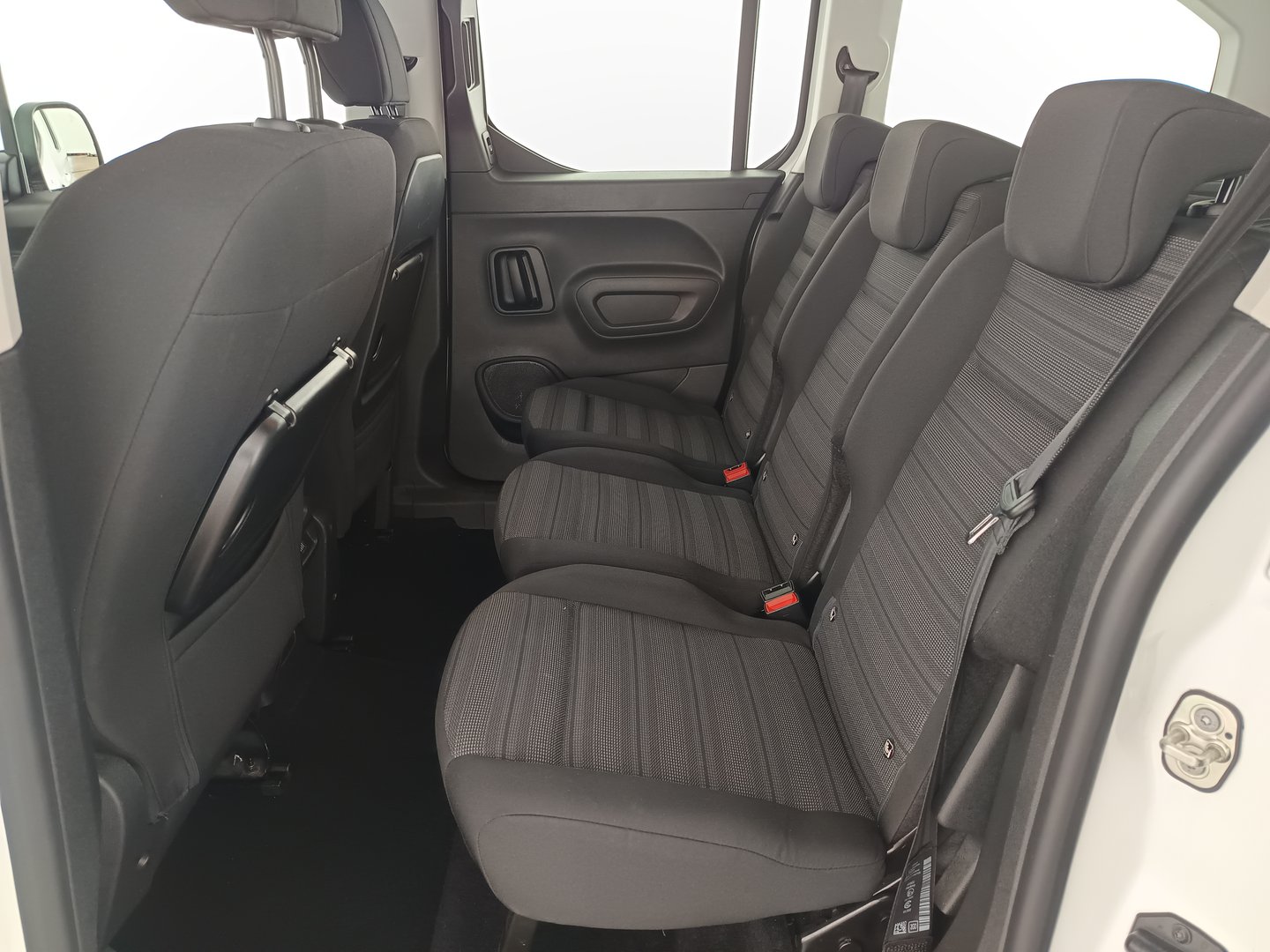 Opel Combo Life 1,5 CDTI BlueInj. XL L2H1 Innovation S/S | Bild 30 von 34