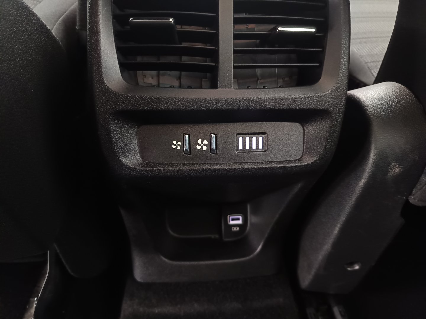 Opel Combo Life 1,5 CDTI BlueInj. XL L2H1 Innovation S/S | Bild 31 von 34
