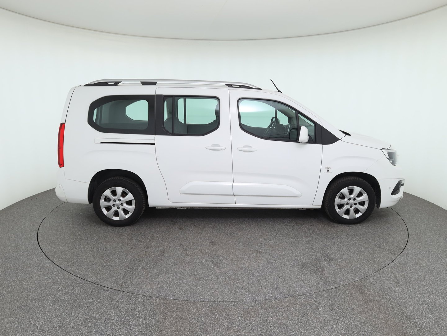 Opel Combo Life 1,5 CDTI BlueInj. XL L2H1 Innovation S/S | Bild 4 von 34