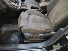 VW Golf Rabbit 45 TSI in Deep Black Perleffekt