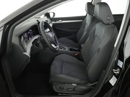 VW Golf Variant Business mHeV DSG