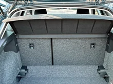 SEAT Arona Reference Edition 1.0 TSI in Fjord-Blau