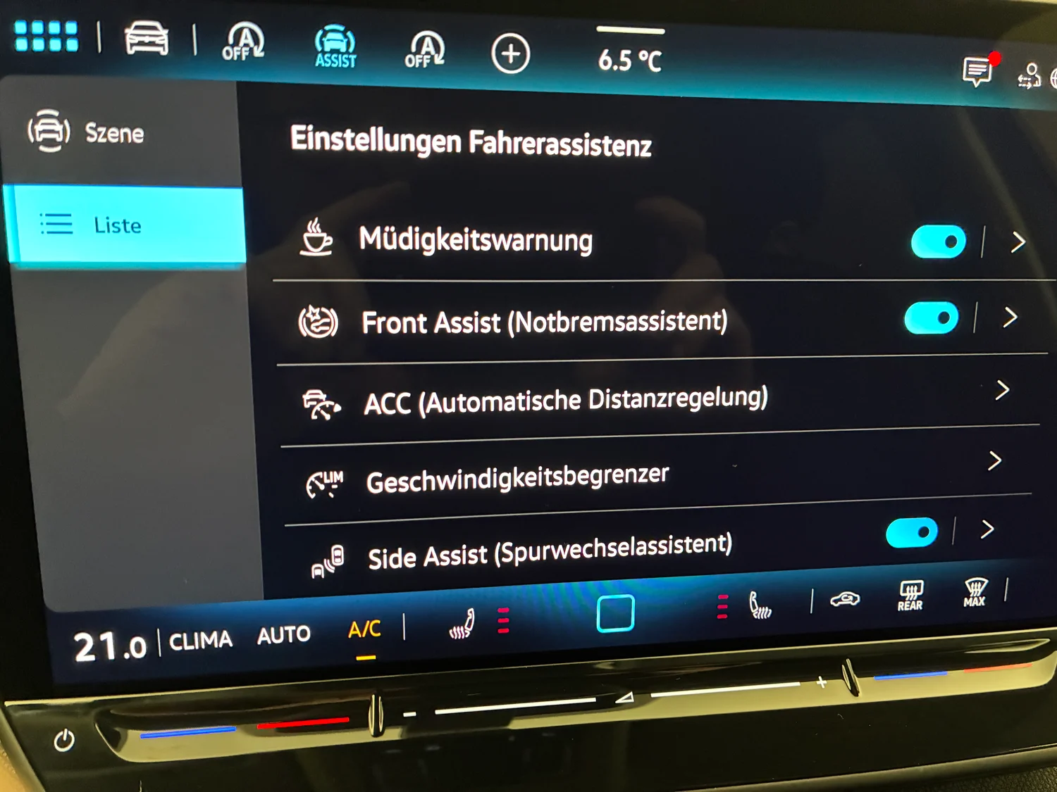 Bild eines VW T-Roc Life eTSI DSG