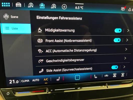 Bild eines VW T-Roc Life eTSI DSG