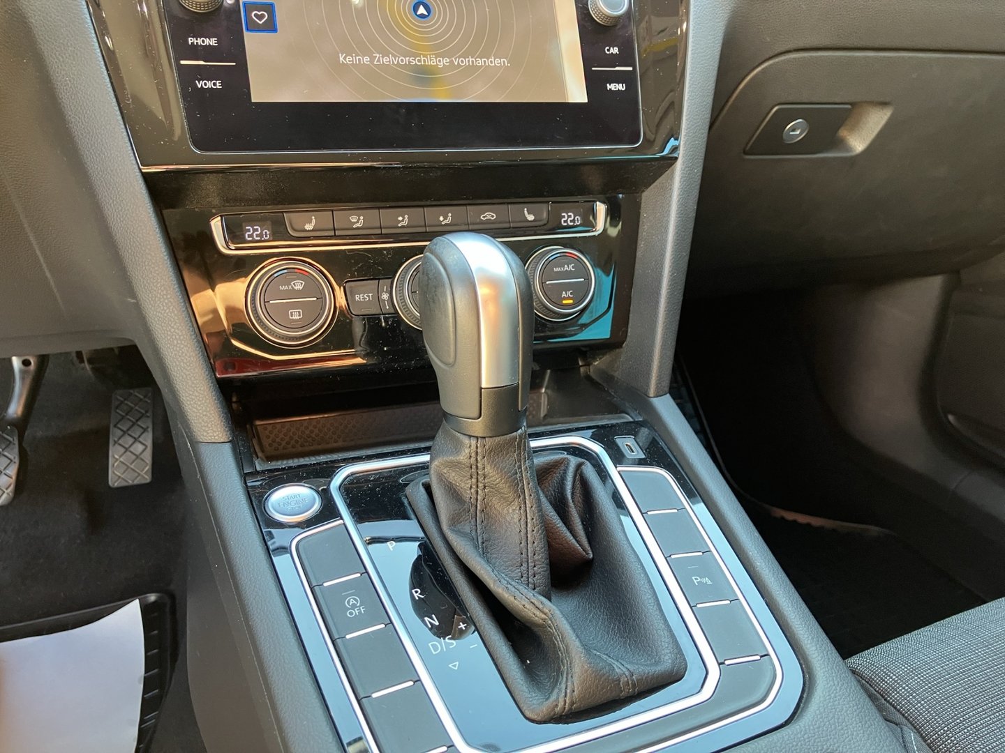 VW Passat Variant Business TDI SCR DSG | Bild 8 von 19