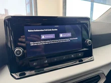 SEAT Arona Reference Edition 1.0 TSI in Oniric-Grau