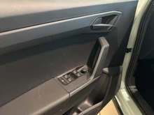 SEAT Arona Reference Edition 1.0 TSI in Oniric-Grau