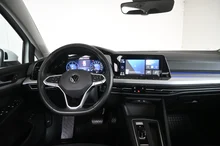 VW Golf Variant Life TDI 4MOTION DSG in Pure White