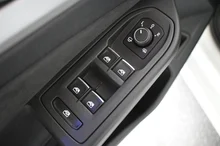 VW Golf Variant Life TDI 4MOTION DSG in Pure White