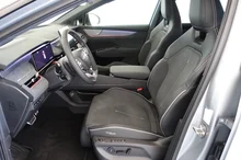 Škoda Peaq Sportline 90x in Smokey Diamond-Silber Metallic