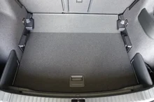Škoda Karoq Selection TDI in Graphit-Grau Metallic