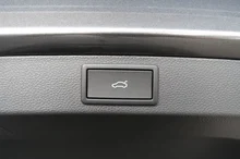 Škoda Karoq Selection TDI in Graphit-Grau Metallic
