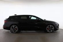 Audi A6 Avant e-tron quattro in Mythosschwarz Metallic