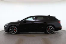 Audi A6 Avant e-tron quattro in Mythosschwarz Metallic