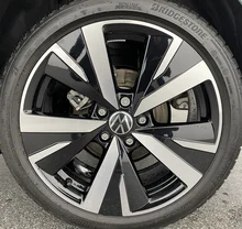 Thumbnail-Foto von Fahrzeug