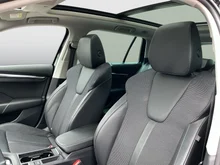 Škoda Octavia Combi Style iV DSG in Schwarz-Magic Perleffekt