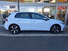 VW Golf VIII Lim. GTE eHybrid in PURE WHITE