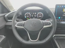 VW T-Roc Life eTSI DSG in Wolf Grey