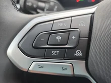 VW T-Roc Life eTSI DSG in Wolf Grey