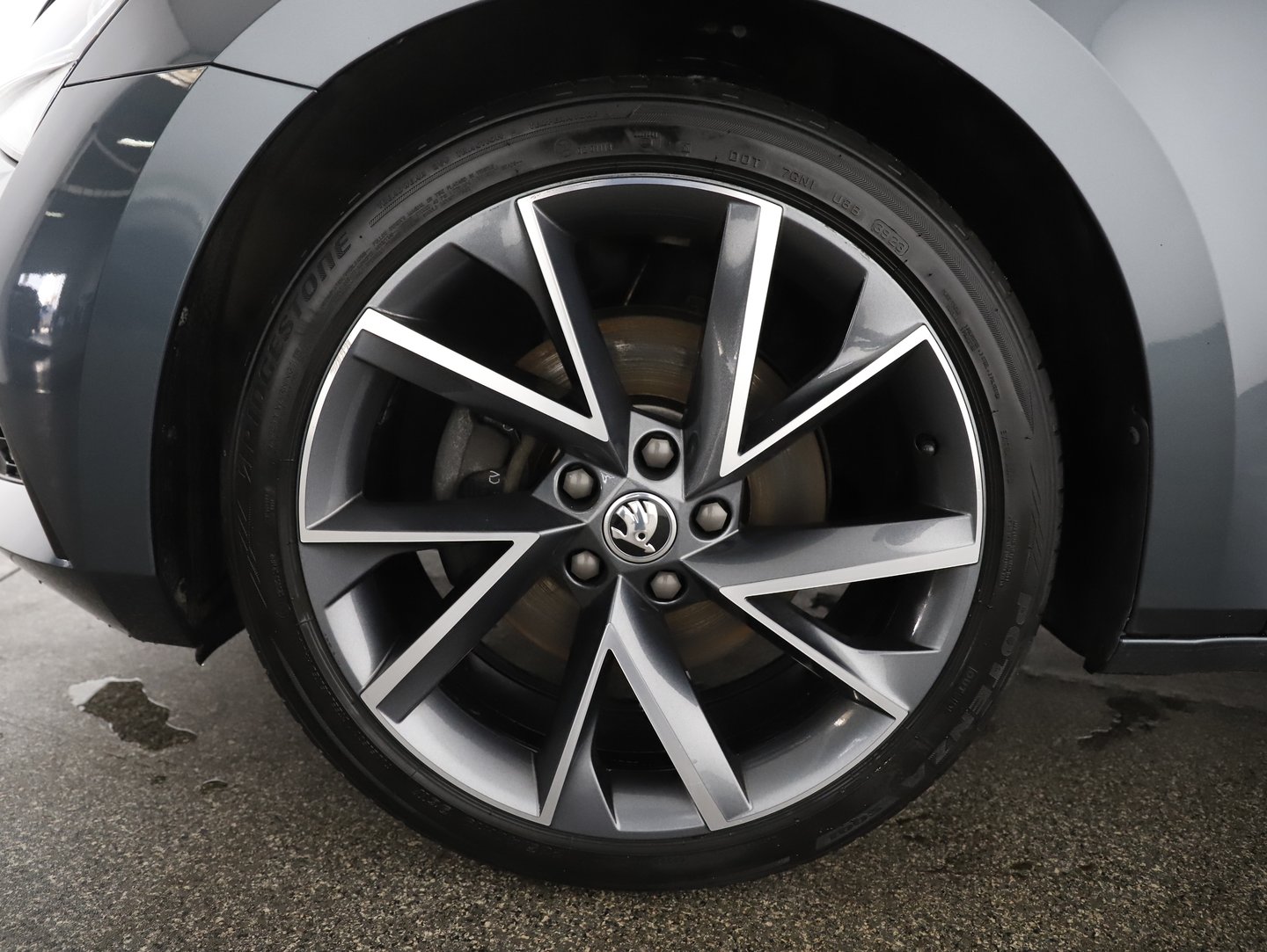 Škoda SUPERB Combi iV SPORTLINE DSG | Bild 30 von 30