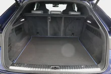 Audi Q8 50 TDI quattro in navarrablau metallic