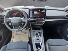 CUPRA Leon 1.5 eTSI DSG in Fjord-Blau