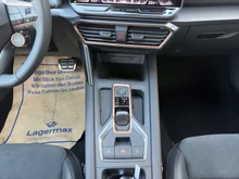 CUPRA Leon 1.5 eTSI DSG in Fjord-Blau