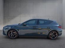 CUPRA Leon 1.5 eTSI DSG in Fjord-Blau