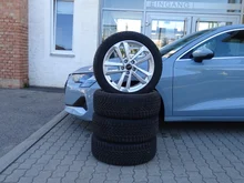 Thumbnail-Foto von Fahrzeug