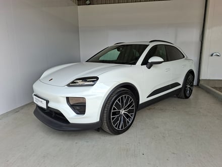 Porsche Macan 4